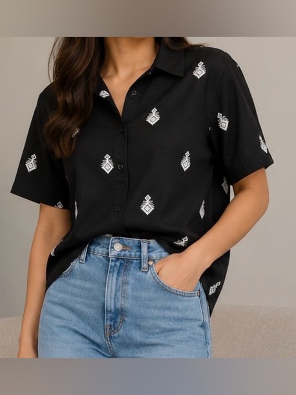 ZARA Linen blend Black Short-Sleeve Button-Down shirt with Geometric Embroidery